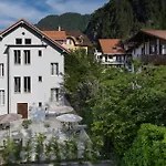 Betweenlakes Ground Fl * Interlaken