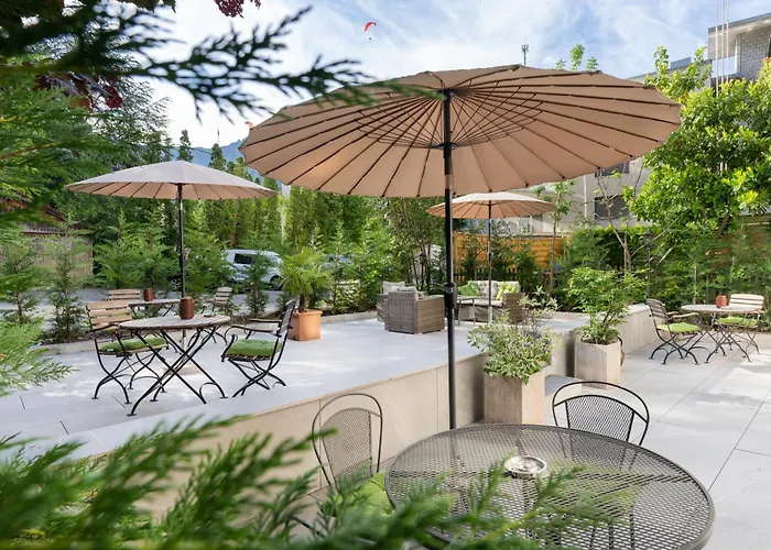 Betweenlakes Ground Fl *